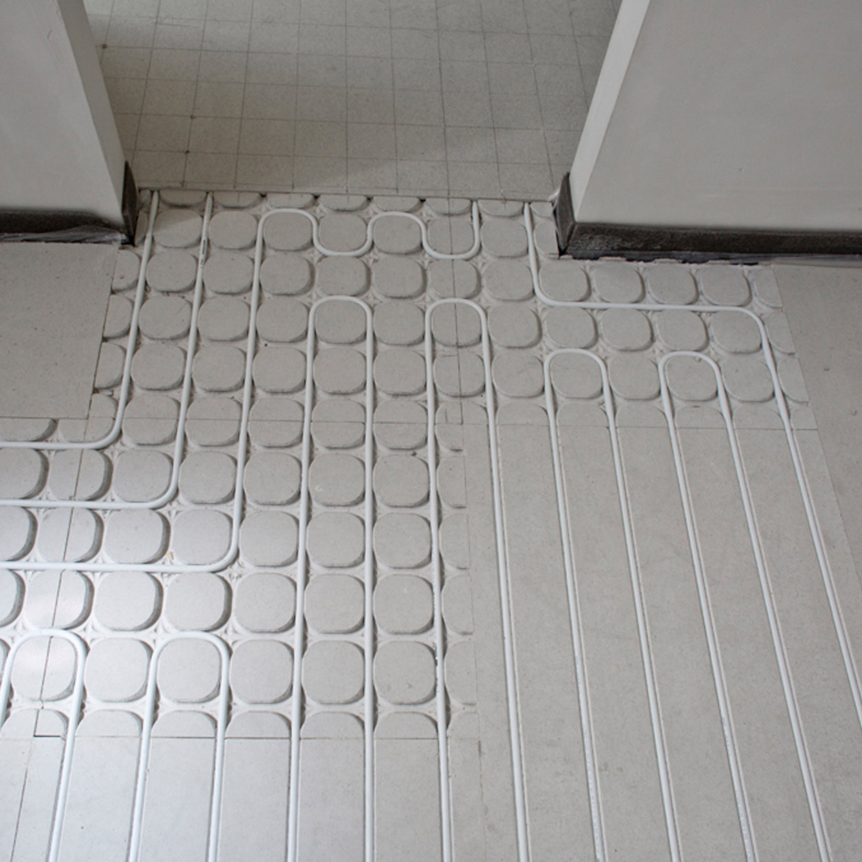 Gefreesde Fermacell Plaat met Rechte Sleuven 18mm 100x60cm